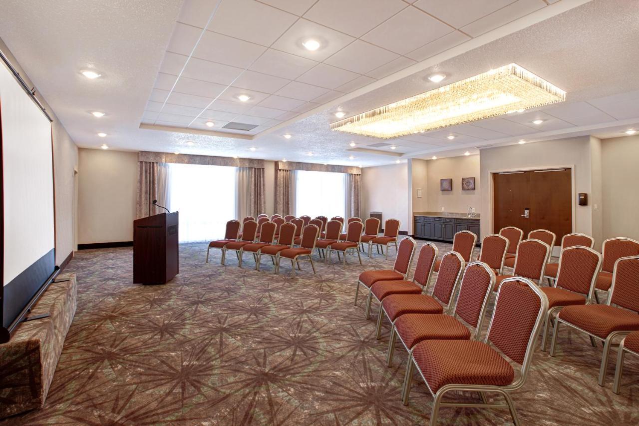 The Landing Hotel & Conference Centre St. Paul Zewnętrze zdjęcie