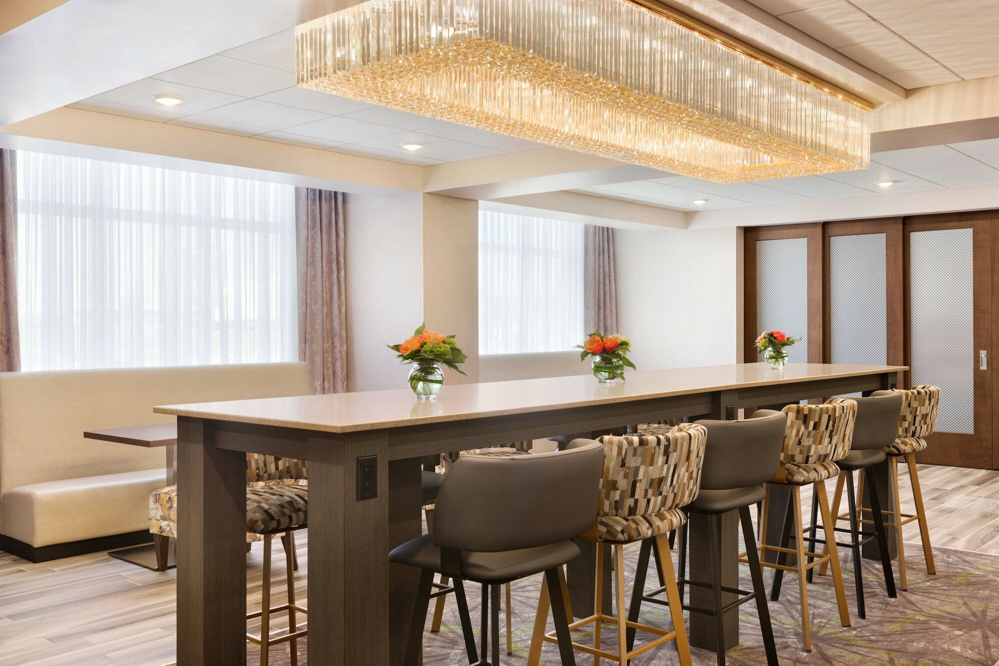 The Landing Hotel & Conference Centre St. Paul Zewnętrze zdjęcie